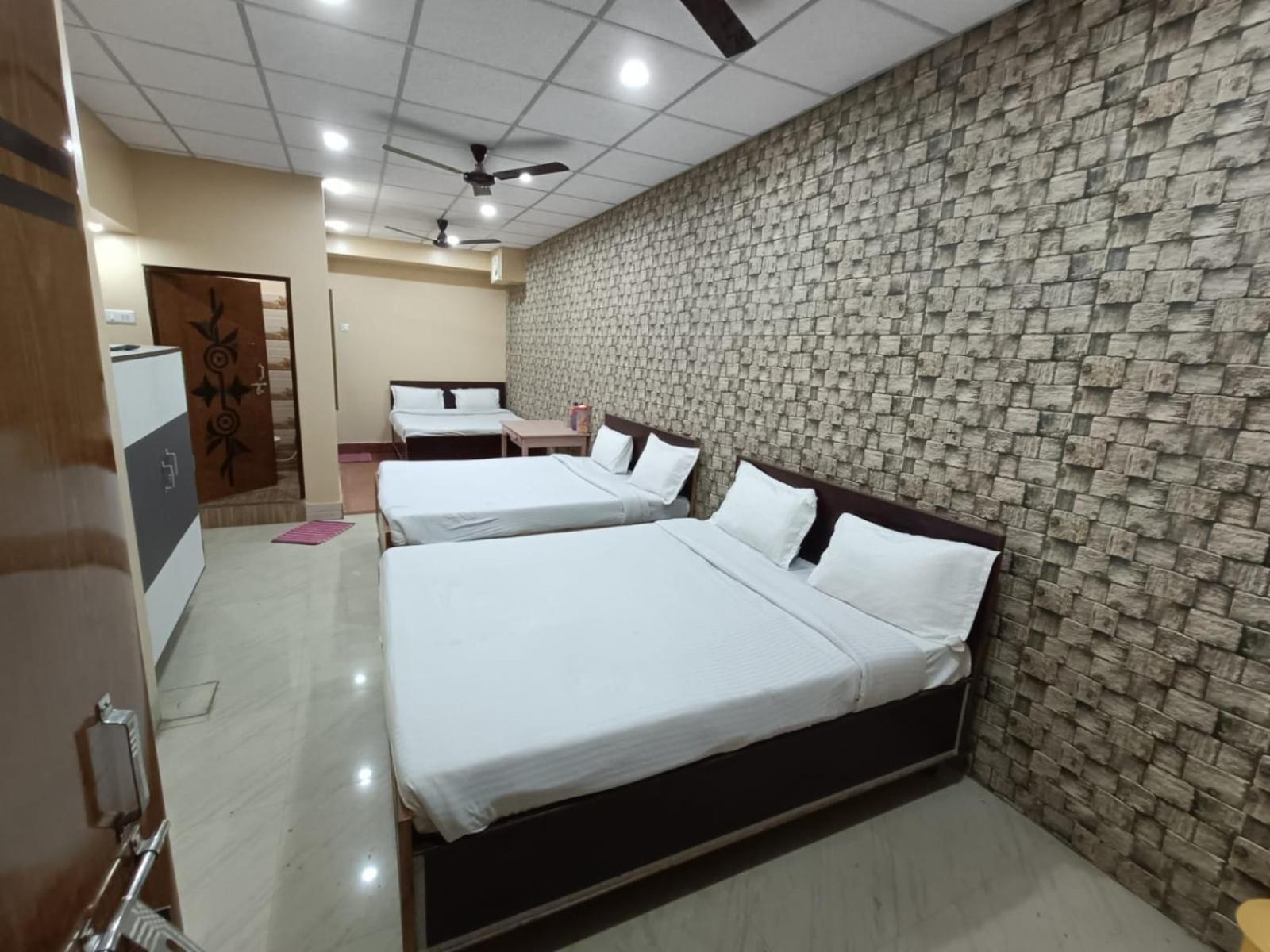 Hotel R D Palace Varanasi Exterior foto