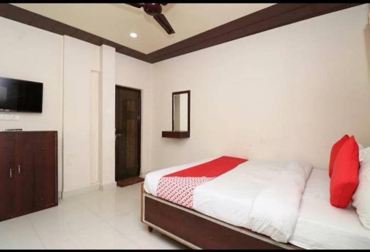 Hotel R D Palace Varanasi Exterior foto