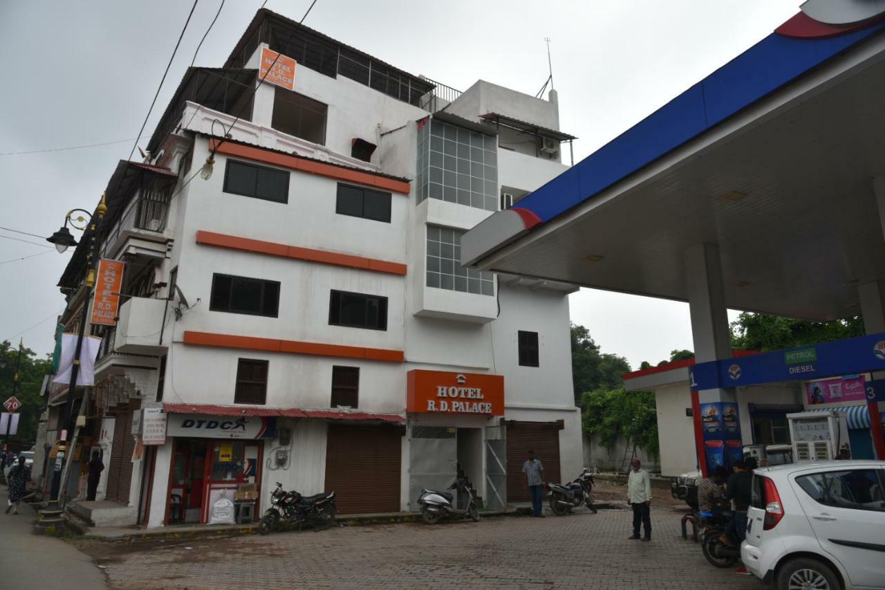 Hotel R D Palace Varanasi Exterior foto